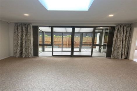 Photo of property in 2/61 Colombo Street, Cashmere, Christchurch, 8022