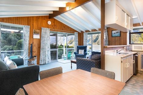 Photo of property in 659 Queen Charlotte Drive, Havelock, Picton, 7281