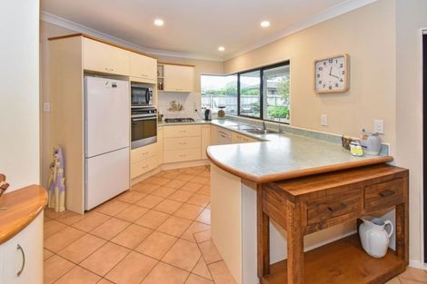 Photo of property in 9 Dan Bryant Place, Pukekohe, 2120