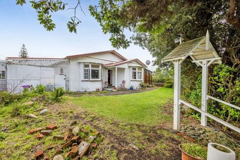 Photo of property in 32 Norfolk Street, Patea, 4520