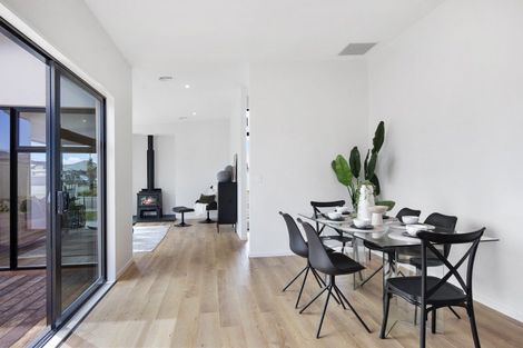 Photo of property in 10 Waterford Farm Road, Halswell, Christchurch, 8025