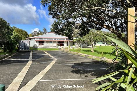 Photo of property in 2/22 Windy Ridge Road, Glenfield, Auckland, 0629