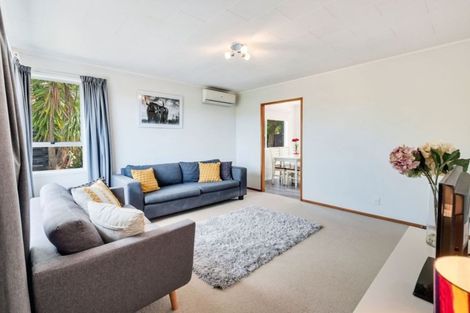 Photo of property in 2/8 Cranston Street, Torbay, Auckland, 0632