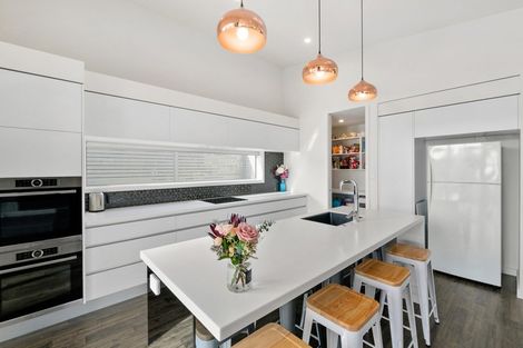 Photo of property in 54 Ainslee Street, Highlands Park, New Plymouth, 4312