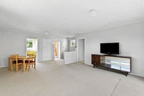 Photo of property in 6 Magnolia Drive, Westown, New Plymouth, 4310