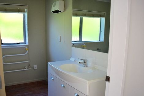 Photo of property in 17a Francis Road, Paraparaumu Beach, Paraparaumu, 5032