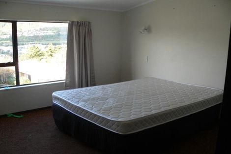 Photo of property in 82 Fyvie Avenue, Tawa, Wellington, 5028