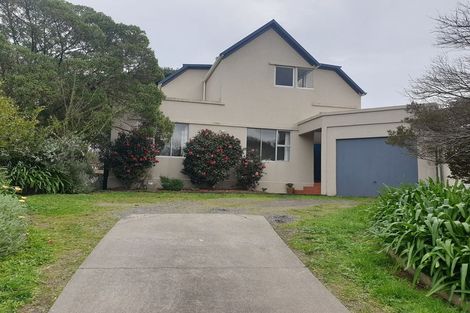 Photo of property in 121 Renown Road, Raumati South, Paraparaumu, 5032
