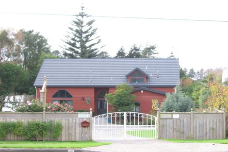 Photo of property in 247 Te Moana Road, Waikanae, 5036