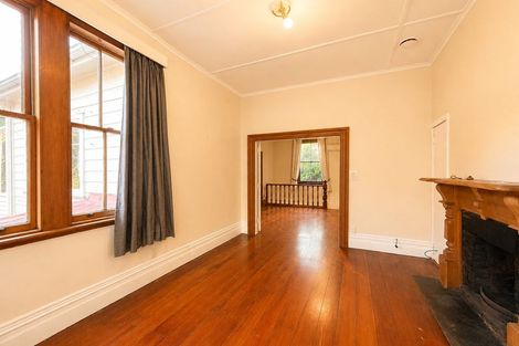 Photo of property in 143 Wadestown Road, Wadestown, Wellington, 6012
