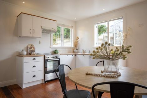 Photo of property in 22 Government Road, Raglan, 3225