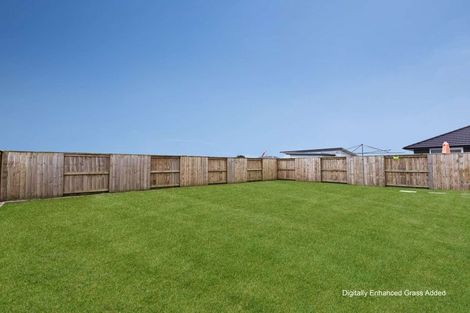 Photo of property in 18 Mcwatters Drive, Ngatea, 3503