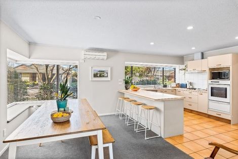 Photo of property in 31 Hadleigh Court, Paraparaumu, 5032