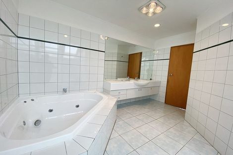 Photo of property in 212 Whitford Road, Shamrock Park, Auckland, 2016