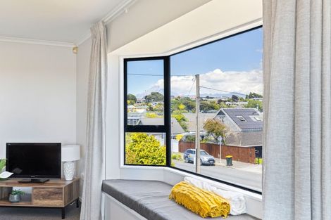 Photo of property in 47 Paynters Avenue, Strandon, New Plymouth, 4312