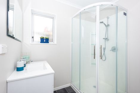 Photo of property in 22 Wallis Road, Kaiti, Gisborne, 4010