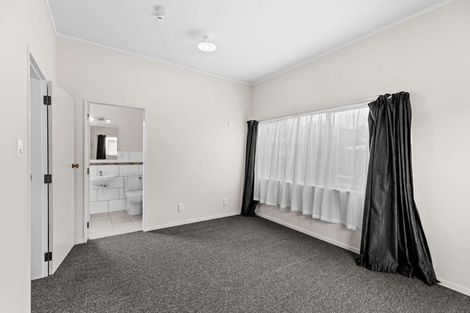 Photo of property in 3 Kirkcaldie Grove, Levin, 5510