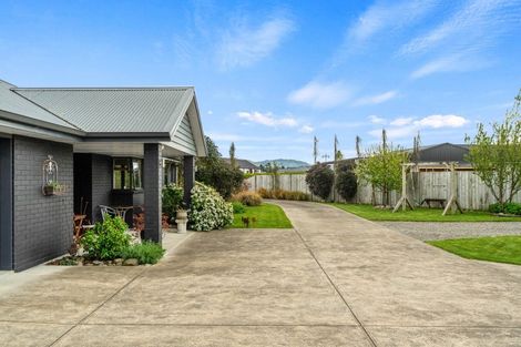 Photo of property in 32 Mill Grove, Clareville, Carterton, 5713