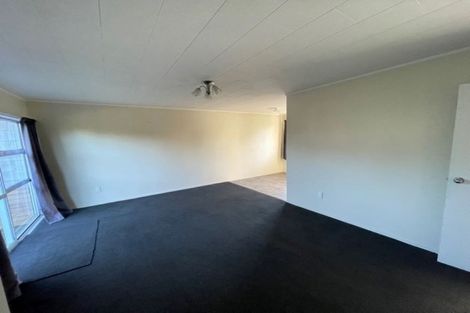 Photo of property in 2/63 Archmillen Avenue, Pakuranga Heights, Auckland, 2010