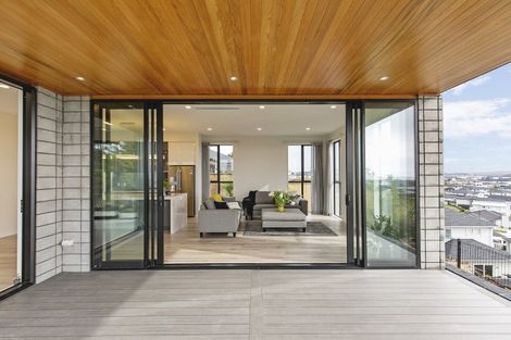 Photo of property in 98 Wainui Road, Silverdale, 0932