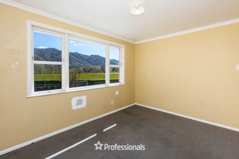 Photo of property in 17a Clouston Park Road, Clouston Park, Upper Hutt, 5018