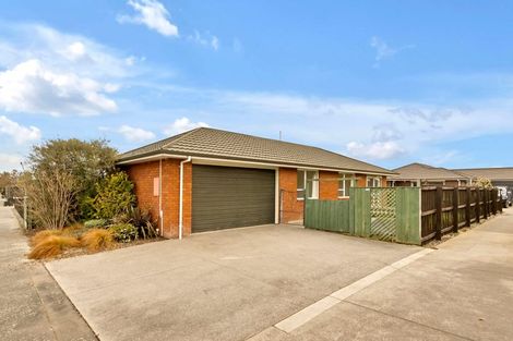 Photo of property in 1/127 Gilberthorpes Road, Hei Hei, Christchurch, 8042