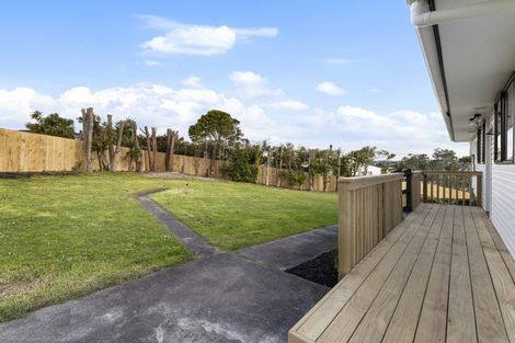 Photo of property in 6 Crosby Road, West Harbour, Auckland, 0618