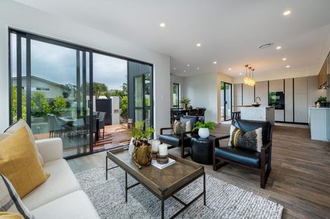 Photo of property in 12a Eric Price Avenue, Takapuna, Auckland, 0620