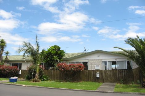 Photo of property in 24 Russell Avenue, Pukekohe, 2120