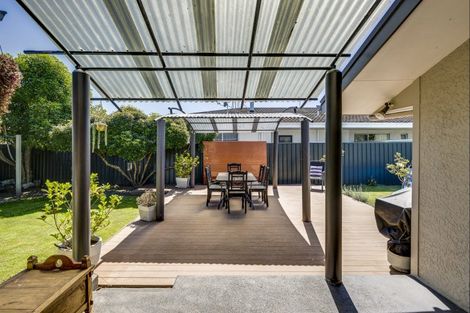 Photo of property in 28 Chester Street, Taradale, Napier, 4112