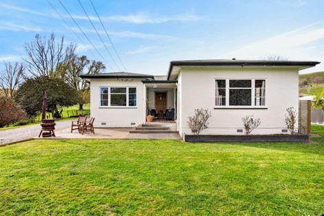 Photo of property in 326 Kawera Road, Pukehamoamoa, Hastings, 4179
