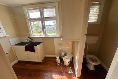 Photo of property in 12 South Belt, Solway, Masterton, 5810