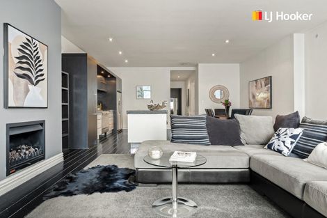 Photo of property in 2/49 Bond Street, Dunedin Central, Dunedin, 9016