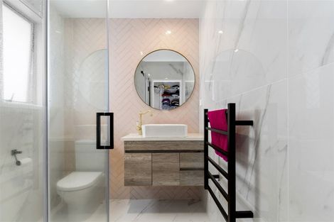 Photo of property in 4 Kotiate Street, Papamoa Beach, Papamoa, 3118