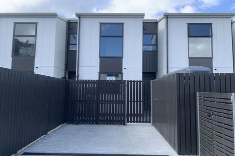 Photo of property in 5 Te Rito Road, Hobsonville, Auckland, 0616