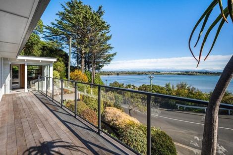 Photo of property in 14 Saint Andrews Hill Road, Mount Pleasant, Christchurch, 8081