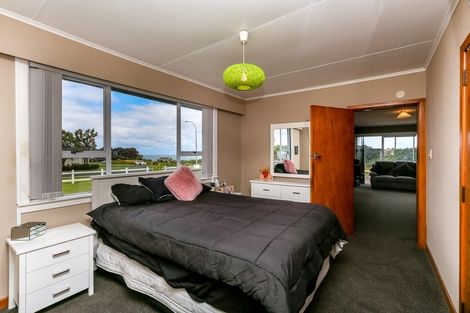 Photo of property in 22/20 Mace Terrace, Oakura, 4314