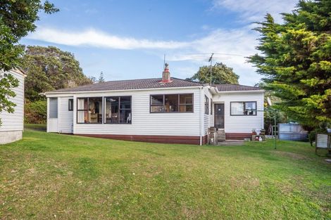 Photo of property in 15 Pukerua Beach Road, Pukerua Bay, 5026