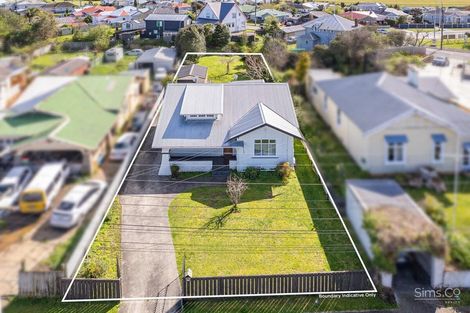 Photo of property in 6 Koromiko Road, Gonville, Whanganui, 4501