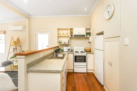 Photo of property in 92 Rintoul Street, Newtown, Wellington, 6021