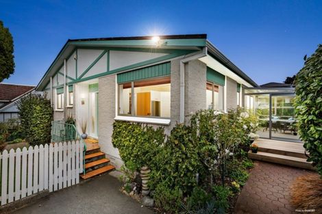 Photo of property in 10 Clutha Avenue, Khandallah, Wellington, 6035