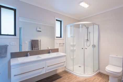 Photo of property in 4 Gossey Drive, Wakefield, 7025