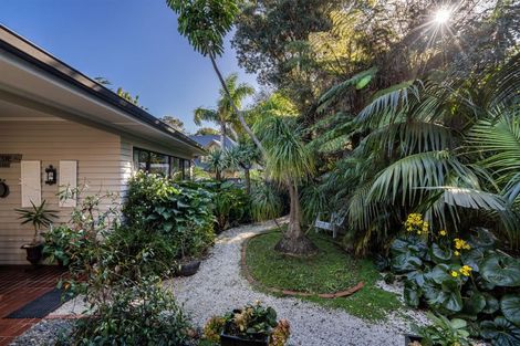 Photo of property in 1/37 Wolsley Avenue, Milford, Auckland, 0620