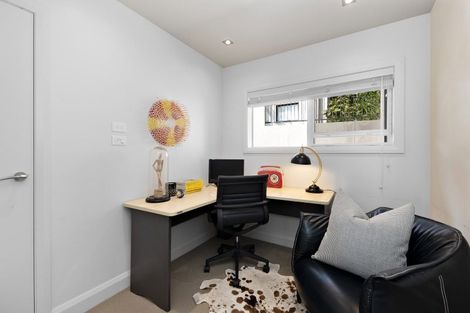 Photo of property in 21 William Bryan Drive, Half Moon Bay, Auckland, 2012