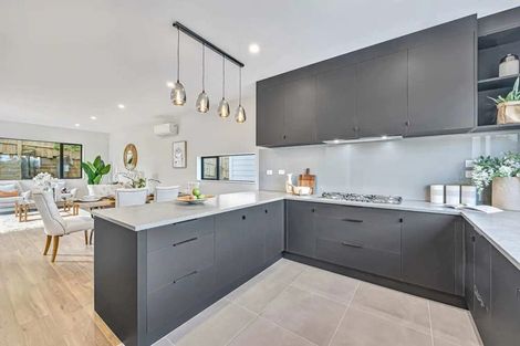 Photo of property in 29c Rotoiti Avenue, Pakuranga Heights, Auckland, 2010