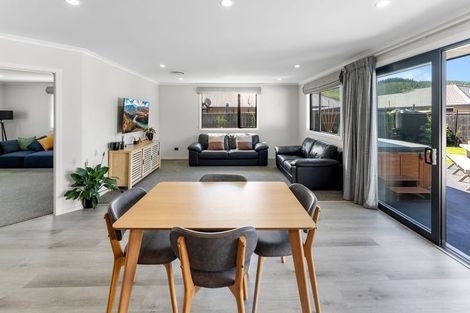 Photo of property in 6 George Fyfe Way, Wakefield, 7025