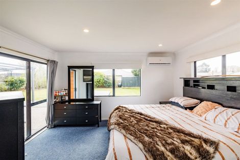 Photo of property in 35 Sherwill Street, Feilding, 4702