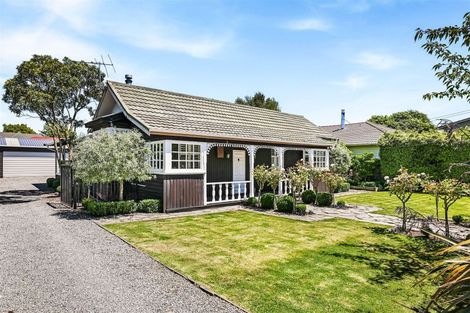 Photo of property in 59 Windermere Road, Papanui, Christchurch, 8053