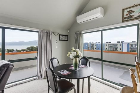 Photo of property in 3b/25 Maclean Street, Paraparaumu Beach, Paraparaumu, 5032