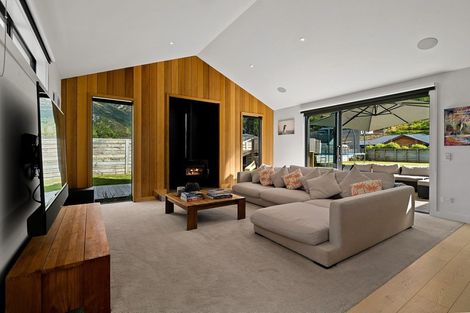 Photo of property in 7 Morepork Way, Arthurs Point, Queenstown, 9371